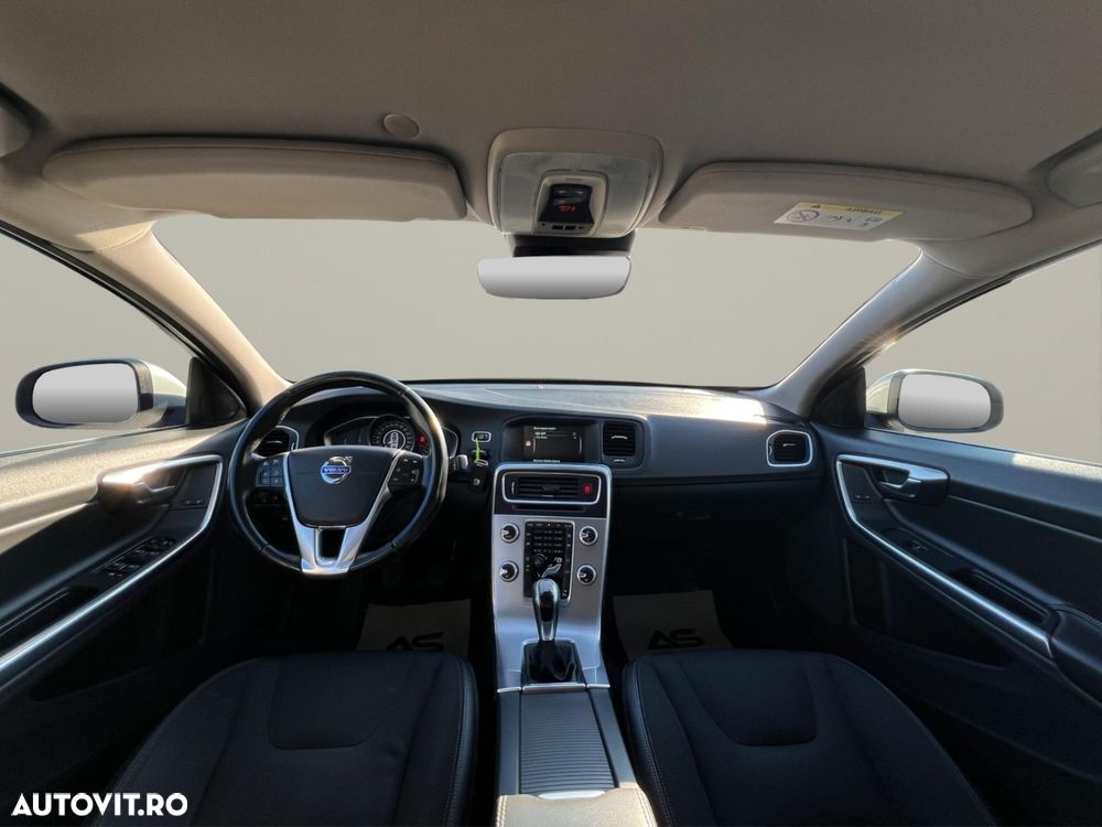 Volvo S60 D2 Momentum - 17