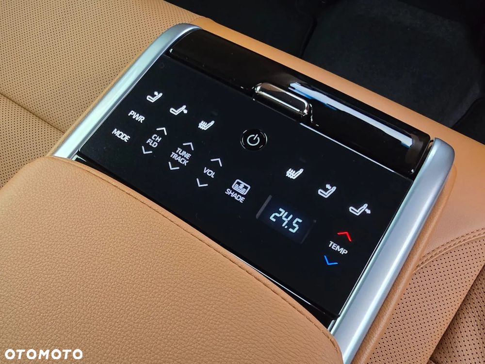 Toyota Camry 2.5 Hybrid Dynamic Force Executive e-CVT - 24