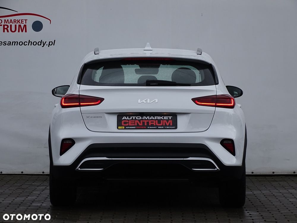 Kia XCeed - 10
