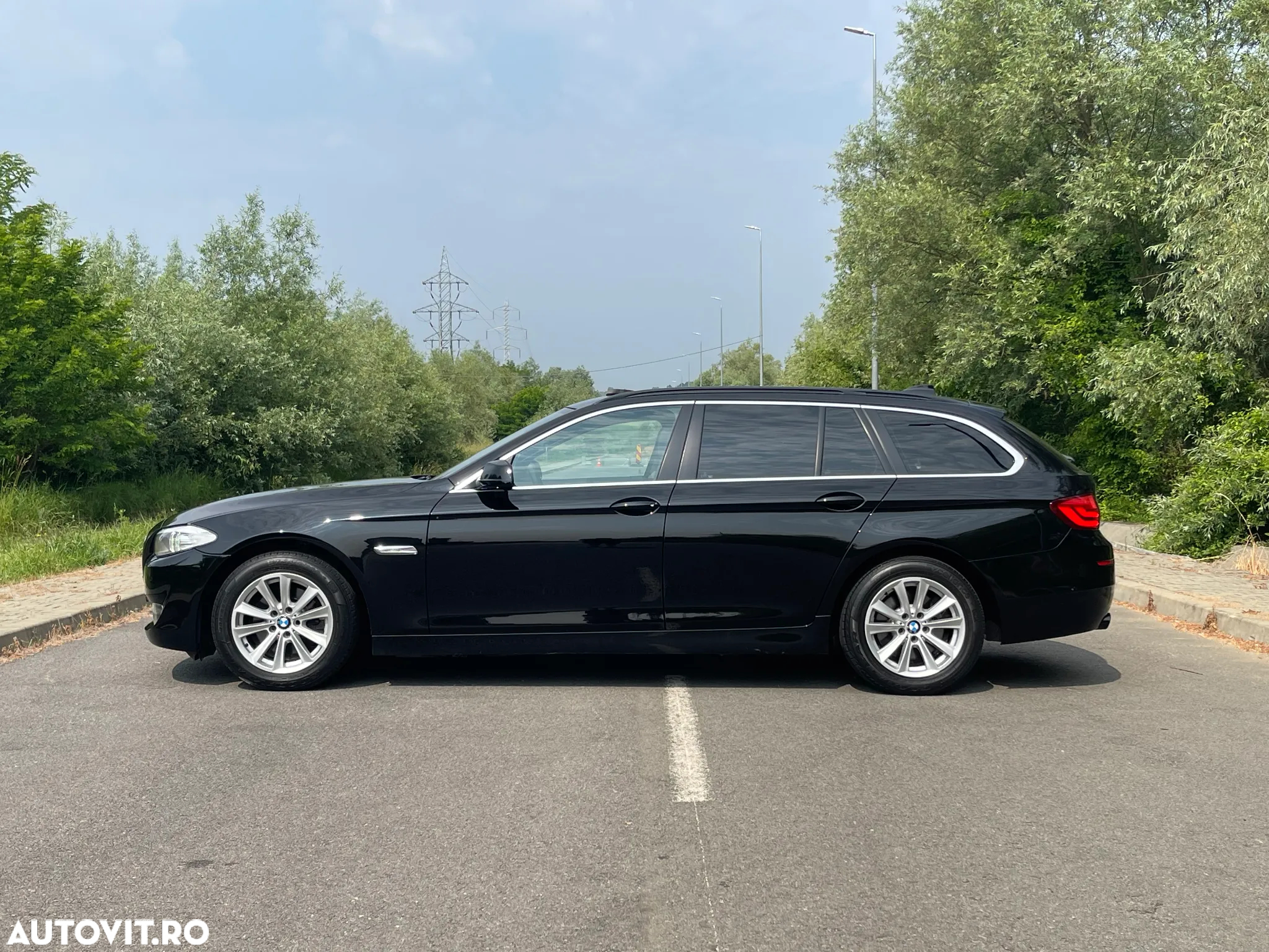 BMW Seria 5 520d Touring Aut. - 8
