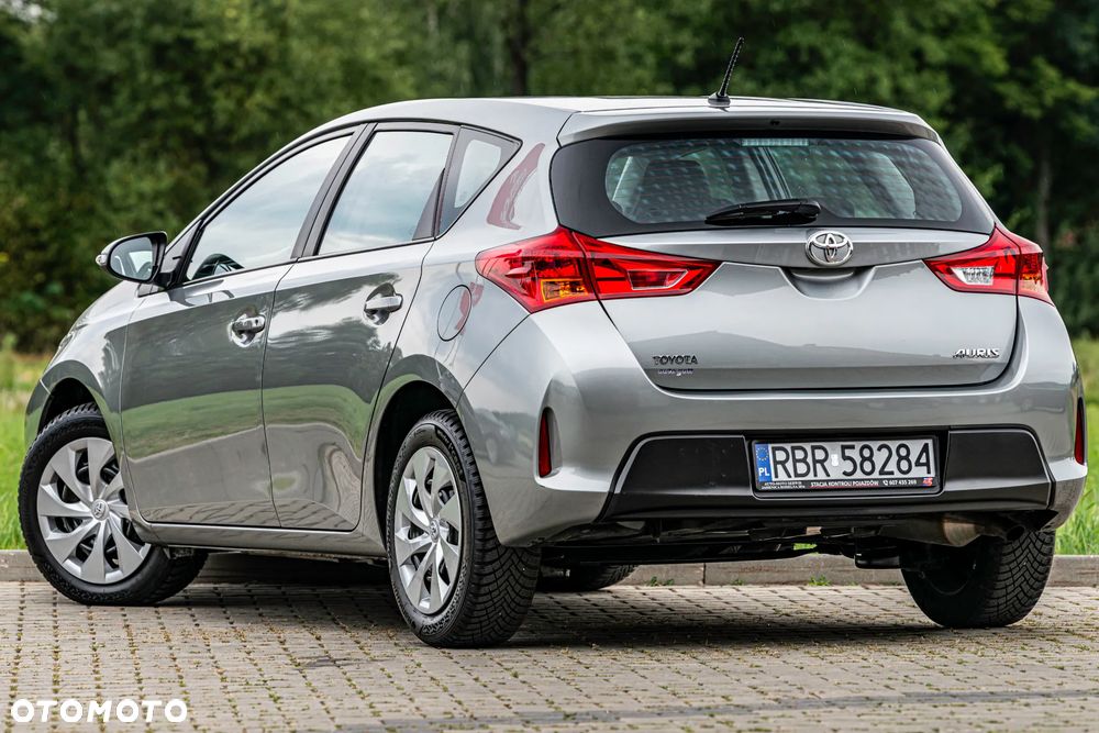 Toyota Auris 1.33 Dual-VVT-i Comfort - 4