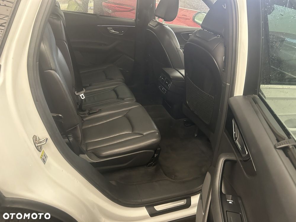 Audi Q7 - 23