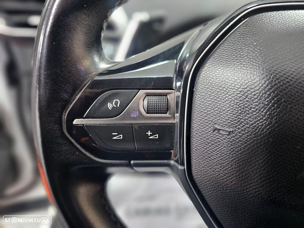 Peugeot 5008 1.5 BlueHDi Allure EAT8 - 15