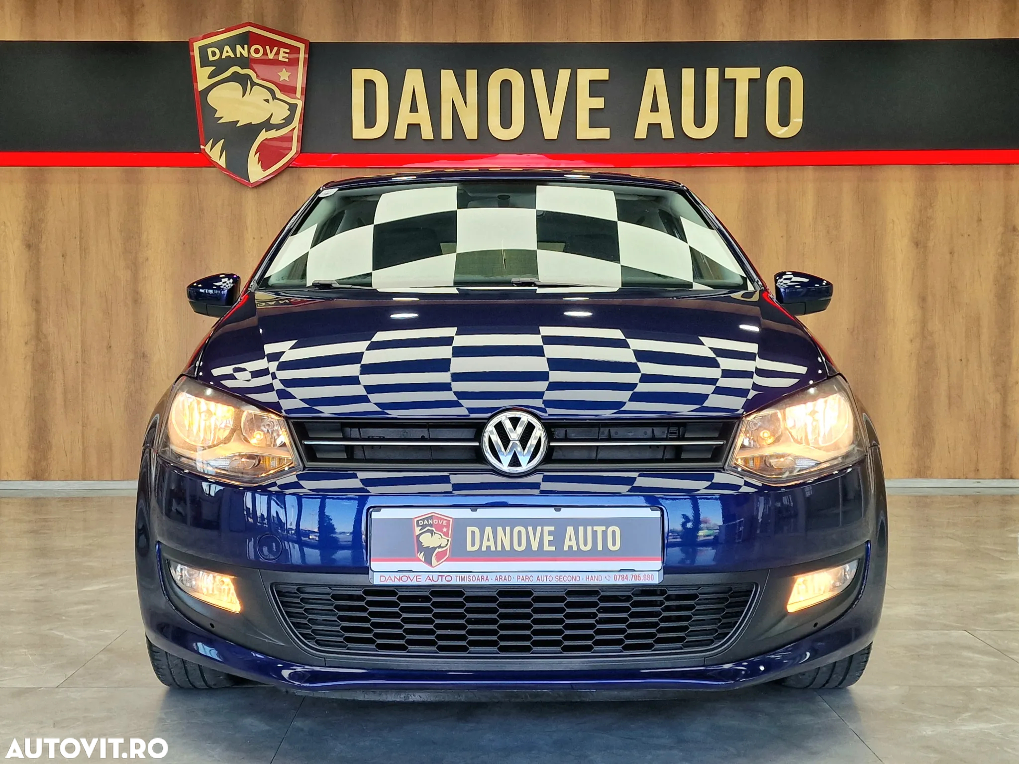 Volkswagen Polo 1.2 Attractive - 2