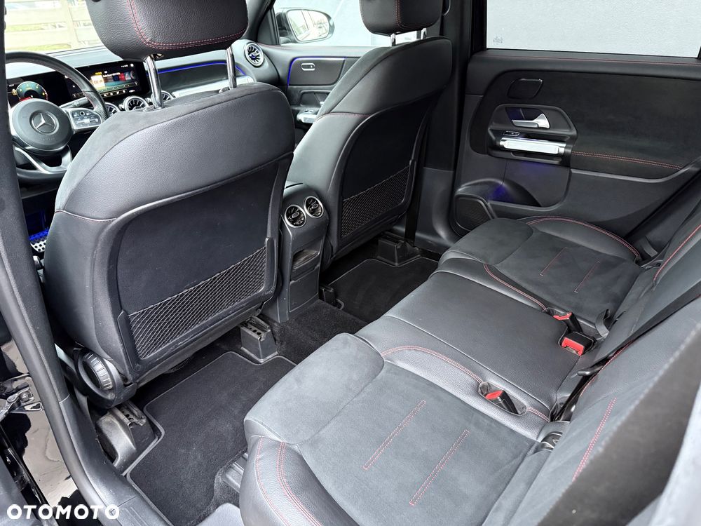 Mercedes-Benz GLB 200 d 4-Matic AMG Line 8G-DCT - 18