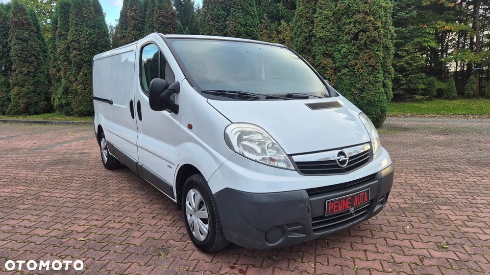 Opel Vivaro - 1