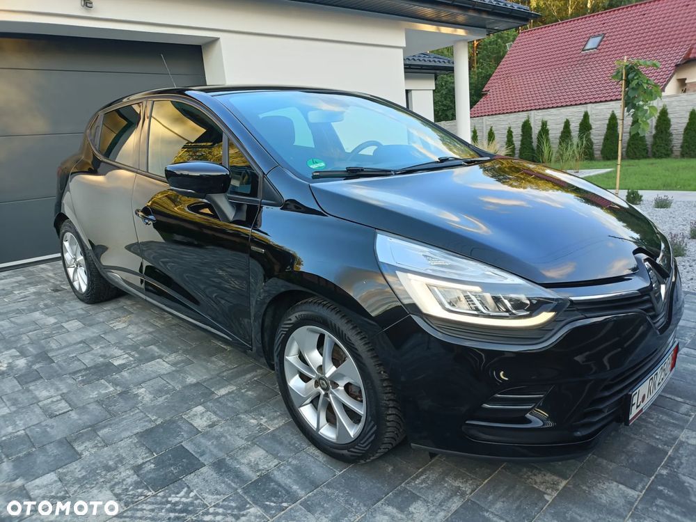 Renault Clio 1.2 16V Limited - 12