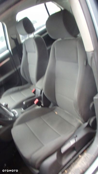 FOTELE KANAPA ŚRODEK VW JETTA GOLF V EUROPA - 2
