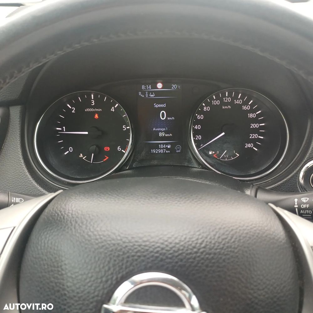 Nissan Qashqai 1.5 DCI Start/Stop Tekna - 10
