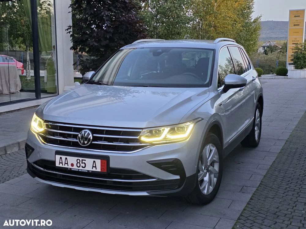 Volkswagen Tiguan 2.0 TDI SCR 4MOTION DSG Elegance - 25