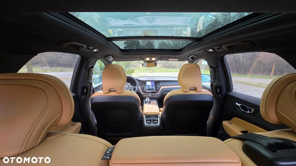 Volvo XC 60 B5 D AWD Inscription - 21