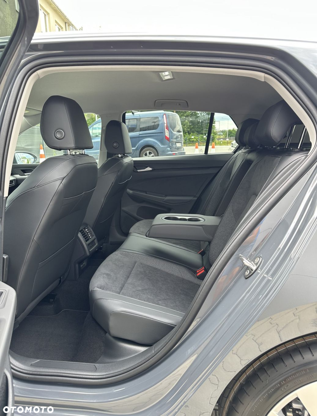 Volkswagen Golf - 14