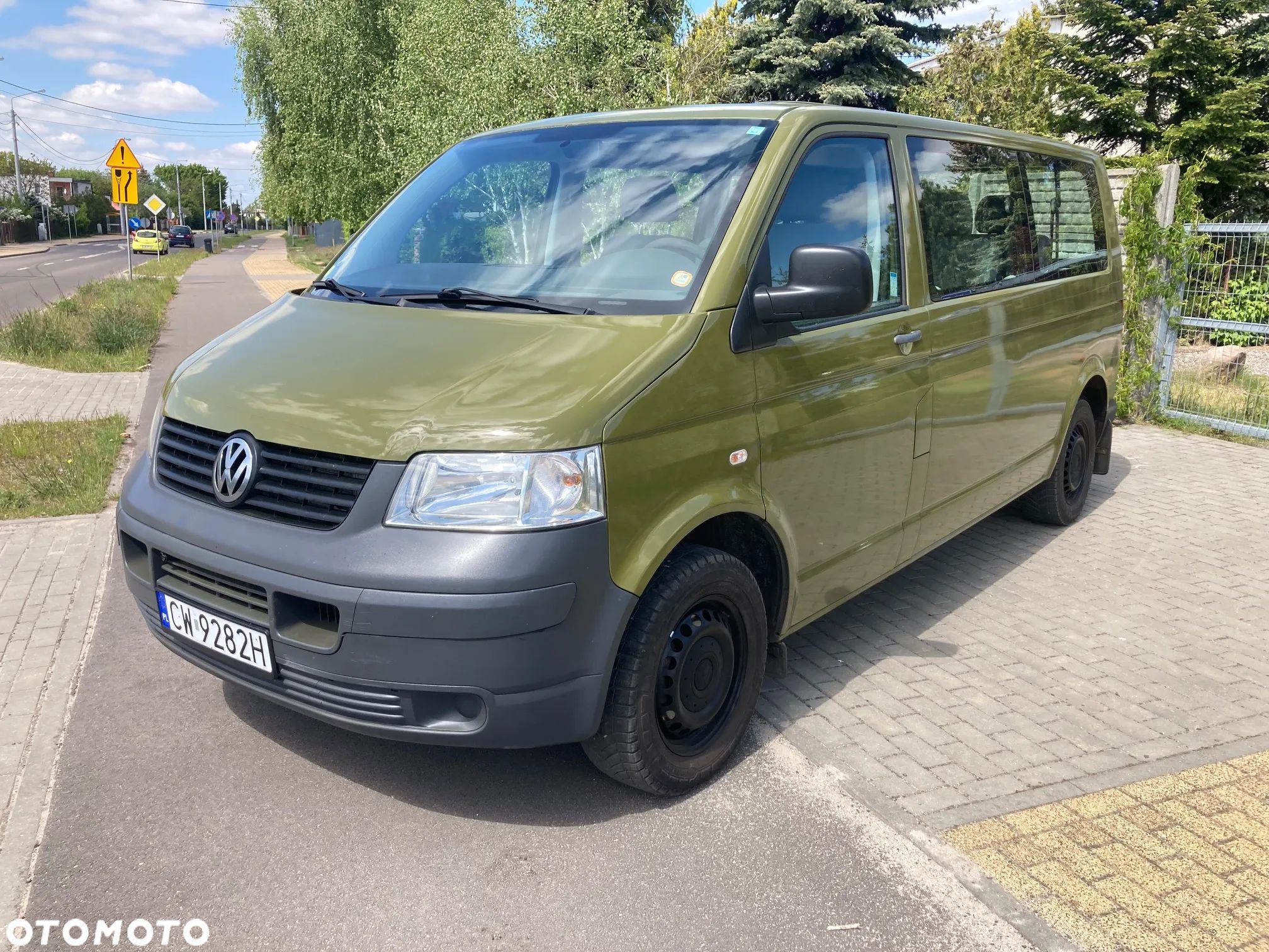 Volkswagen Transporter - 1