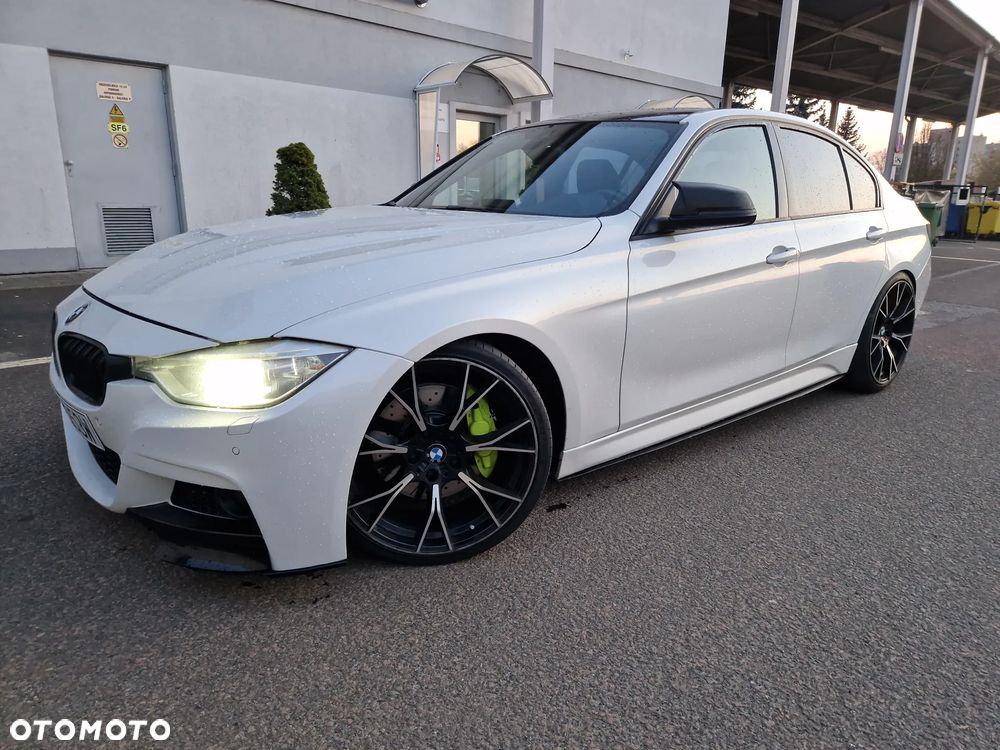 BMW Seria 3 335i Edition Exclusive - 1