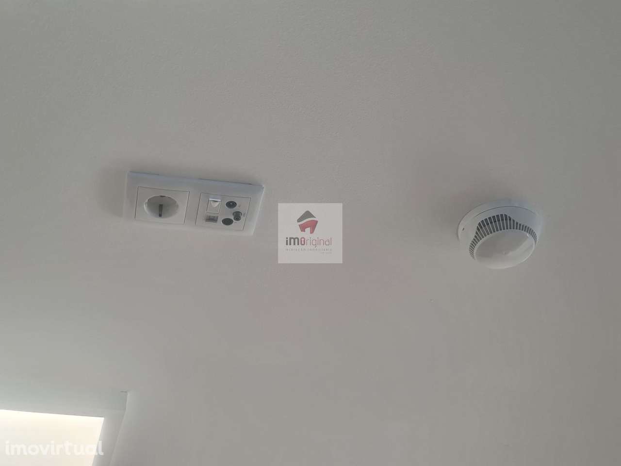 Loja / escritório junto Metro / Câmara de Gaia - Grande imagem: 5/26