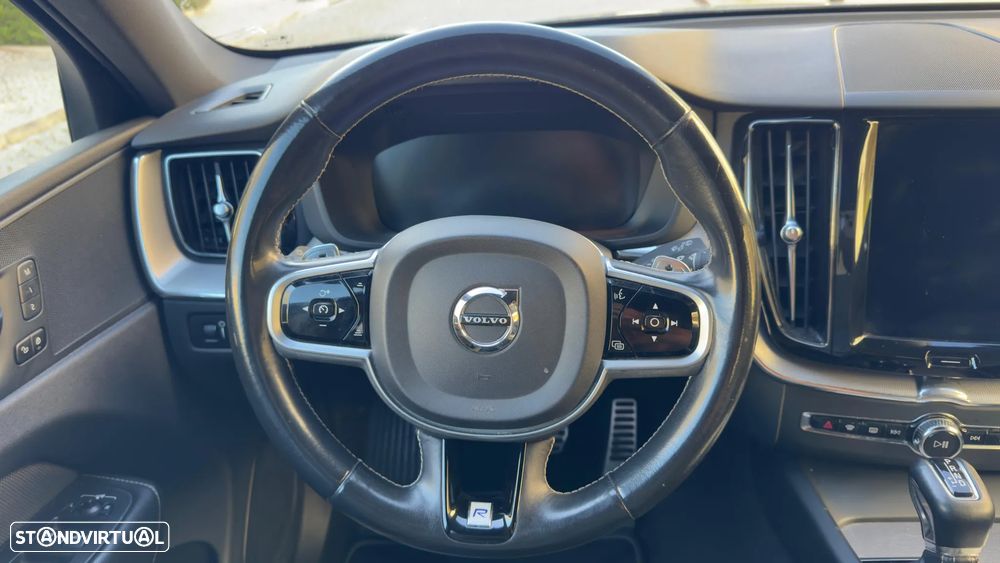 Volvo XC 60 2.0 D4 R-Design Geartronic - 9