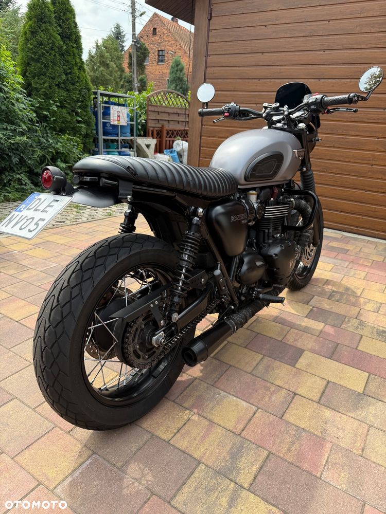 Triumph Bonneville - 13