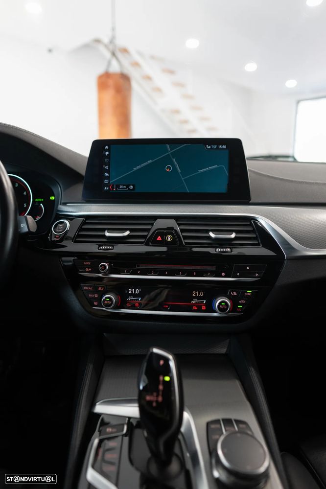 BMW 520 d Pack M Auto - 36