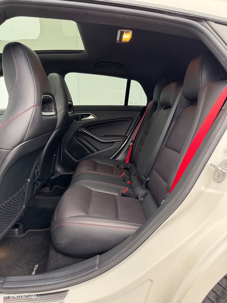 Mercedes-Benz CLA 45 AMG Shooting Brake 4-Matic - 26