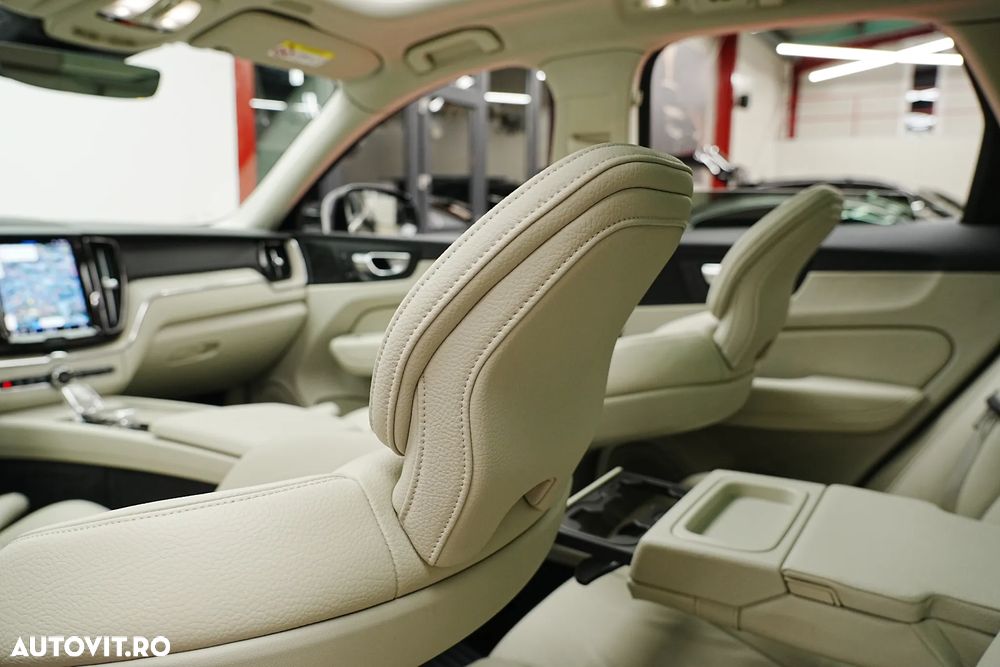 Volvo XC 60 Recharge T6 Twin Engine eAWD Inscription Expression - 18