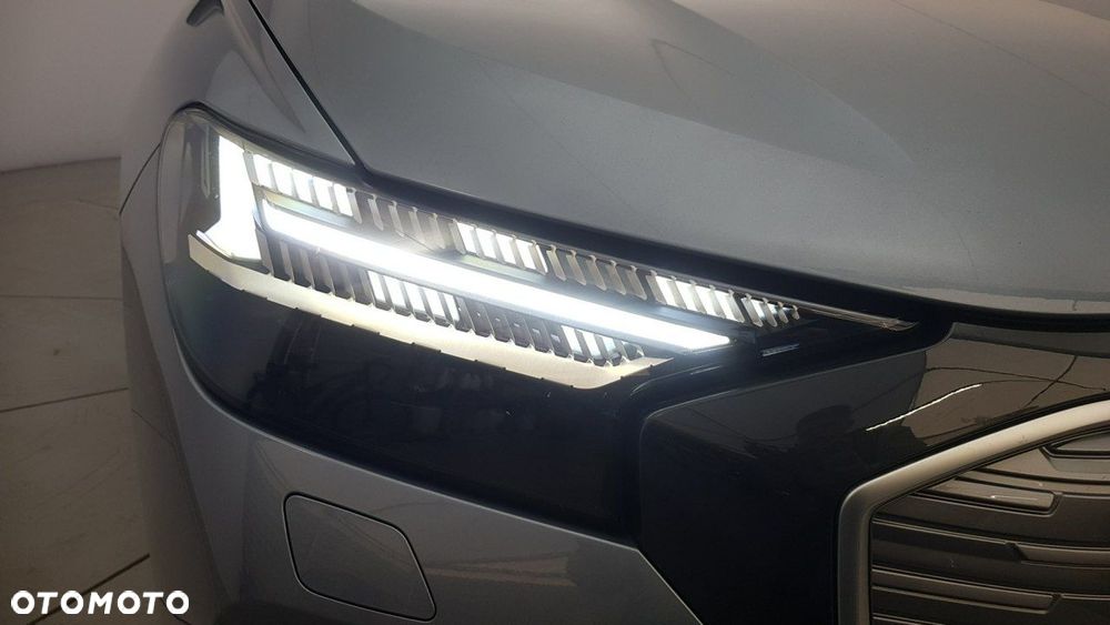 Audi Q4 e-tron - 11