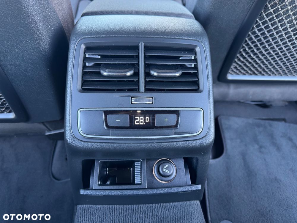 Audi A4 - 24