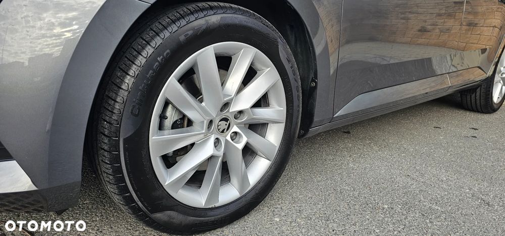 Skoda Superb 2.0 TSI Ambition DSG - 13