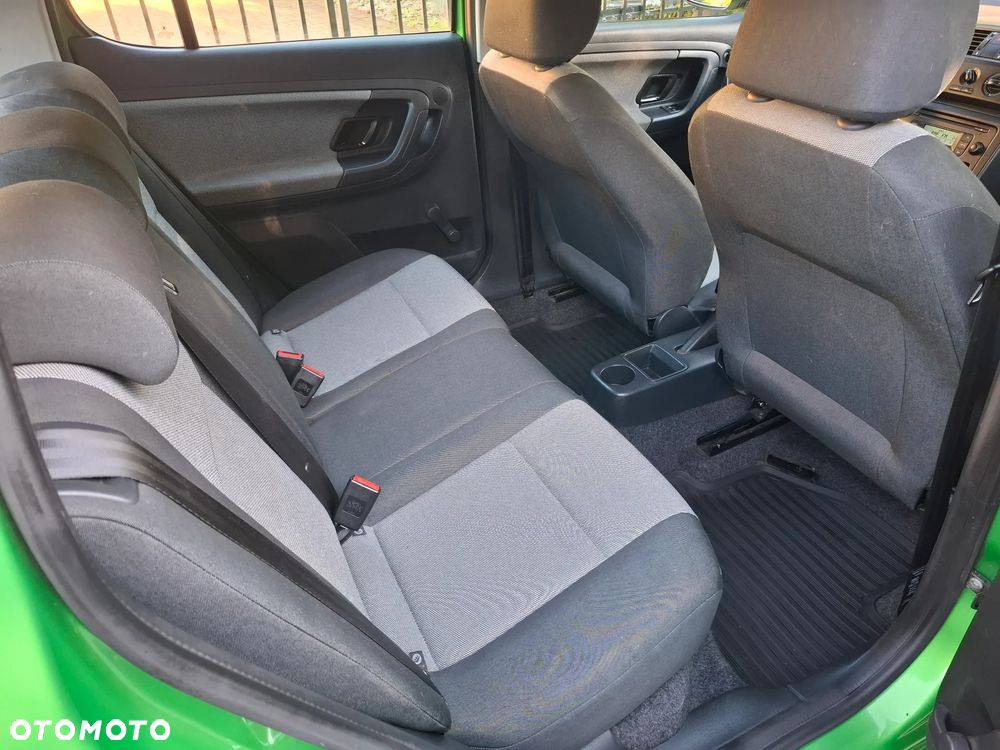 Skoda Fabia 1.4 16V Ambition Plus - 25
