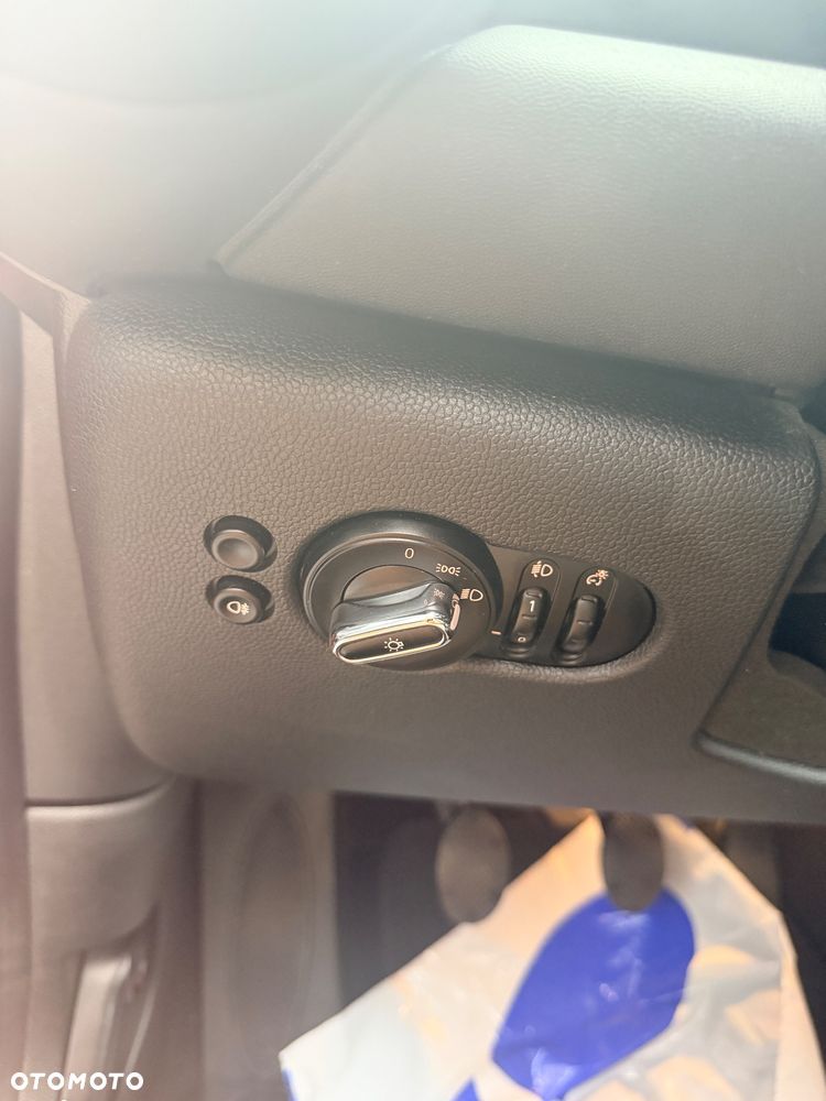 MINI ONE - 10
