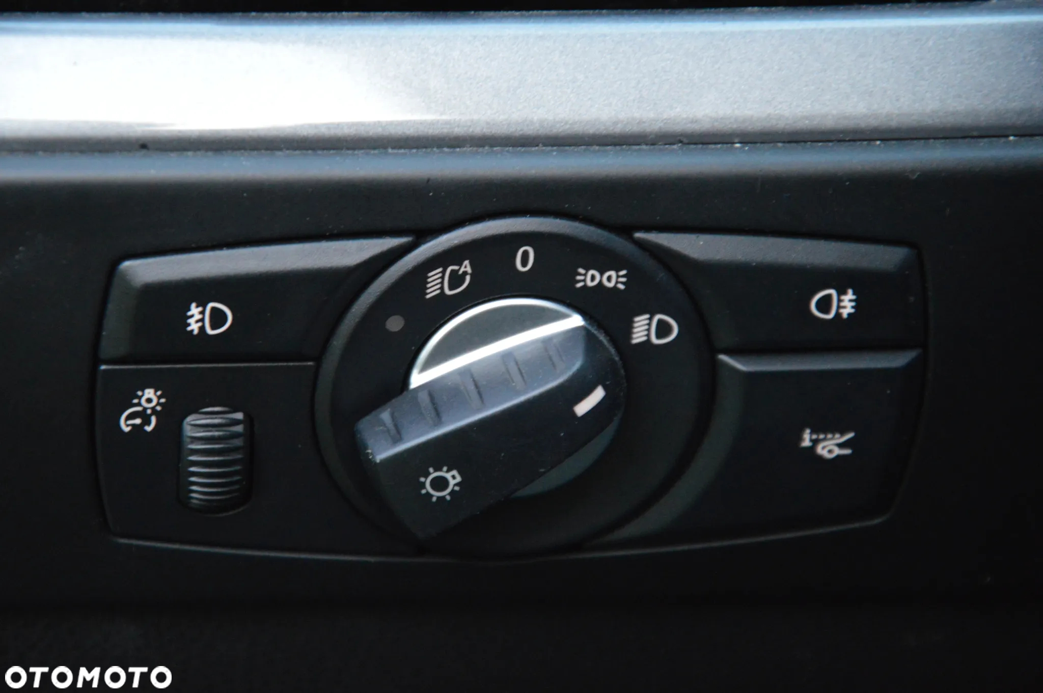BMW Seria 5 525d Touring Edition Exclusive - 28