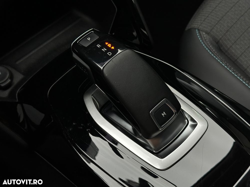 Peugeot 2008 PureTech 130 EAT8 Allure - 11