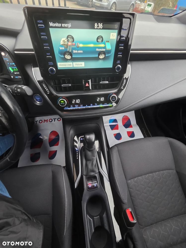 Toyota Corolla 1.8 Hybrid Comfort - 12