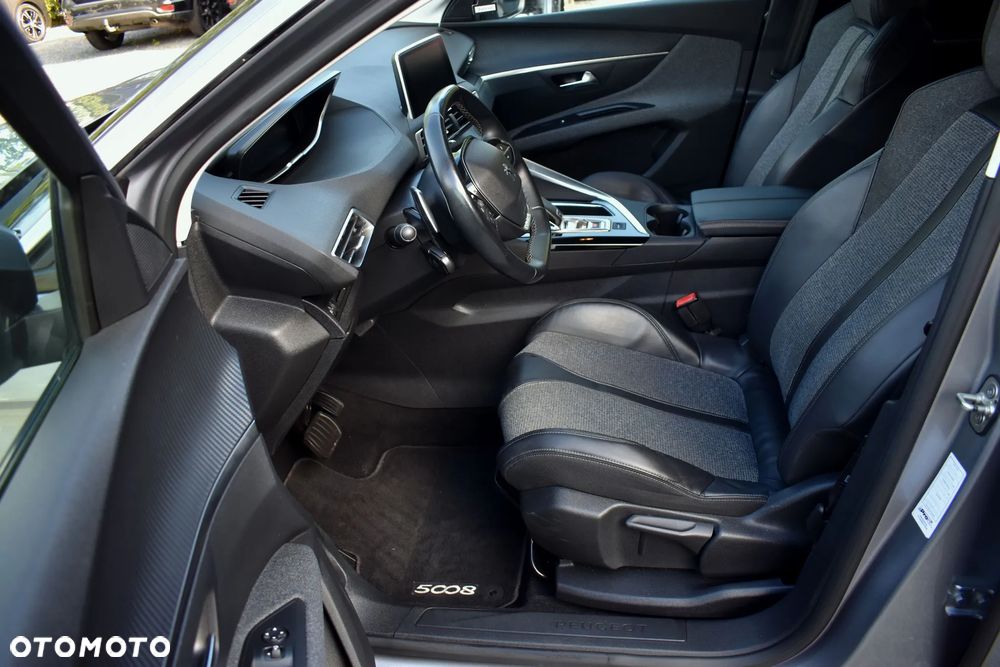 Peugeot 5008 BlueHDi 130 EAT8 Active - 21