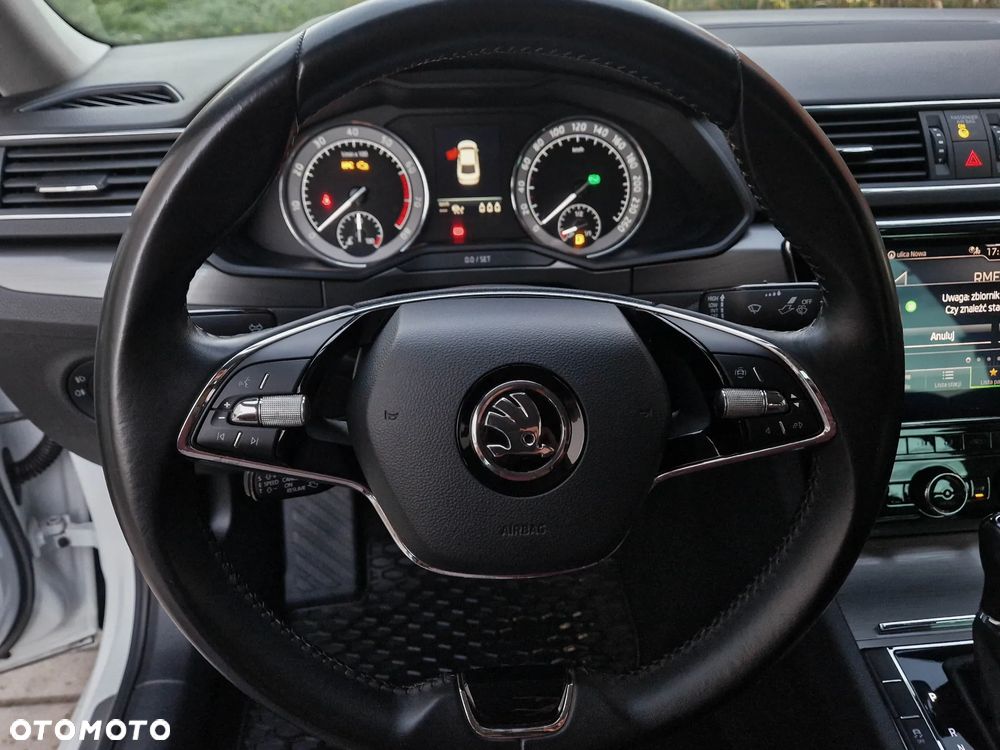 Skoda Superb 2.0 TSI Style DSG - 13