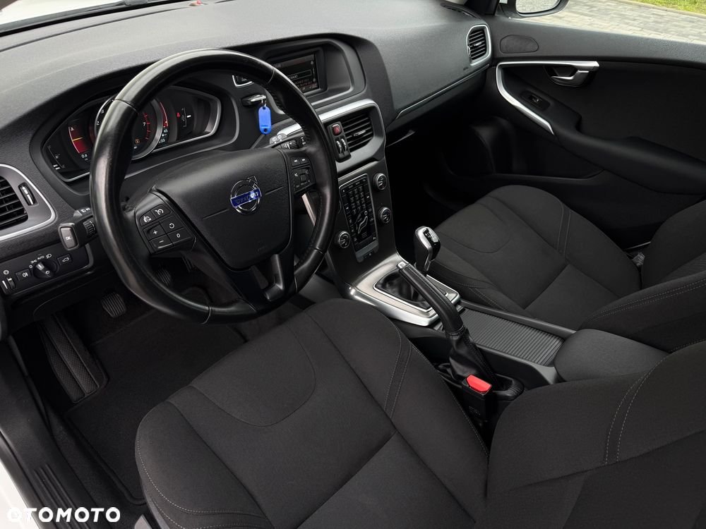 Volvo V40 T2 You - 13