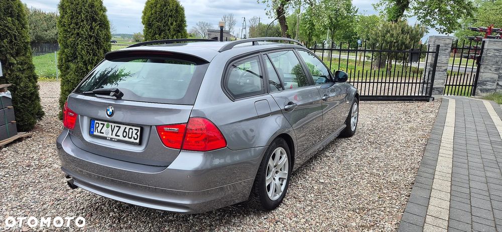 BMW Seria 3 320i Edition Lifestyle - 23