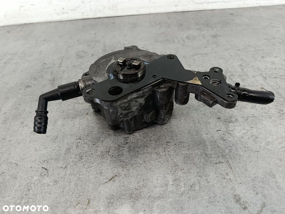 POMPA VACUM VW TOURAN I 038145209C BOSCH 1.9 TDI - 3