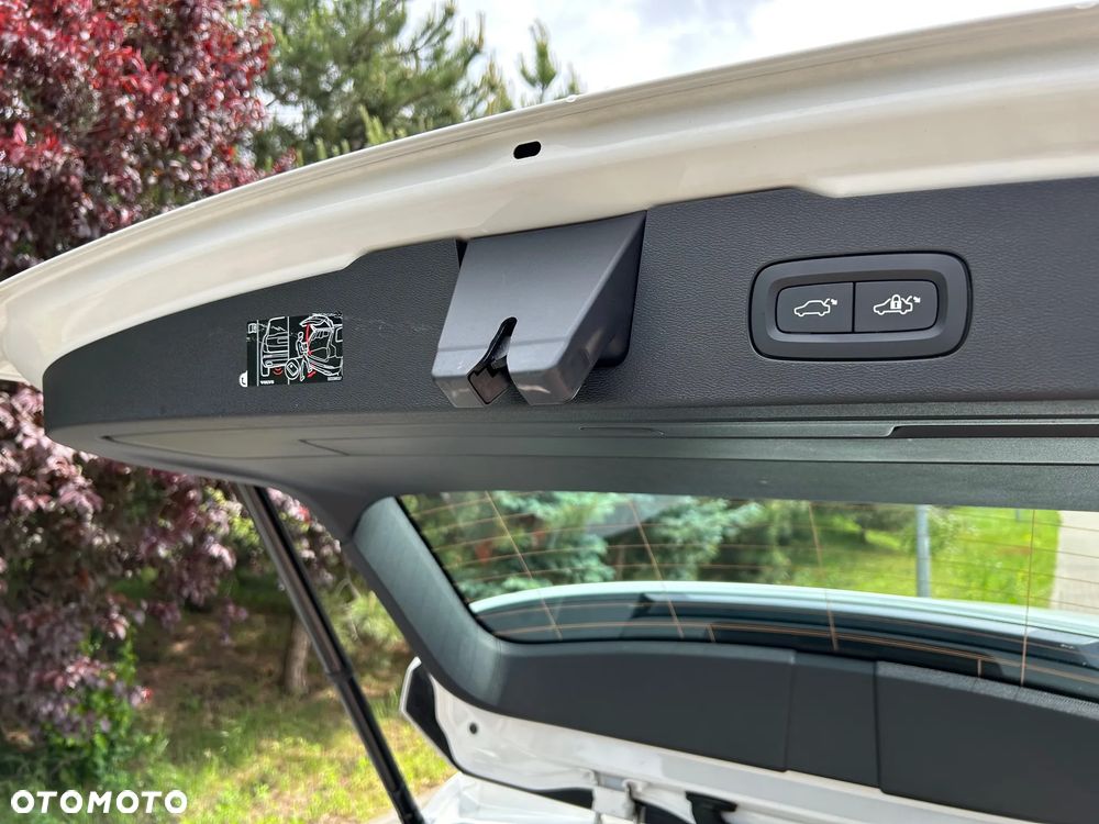 Volvo V60 B3 B Momentum Pro - 17
