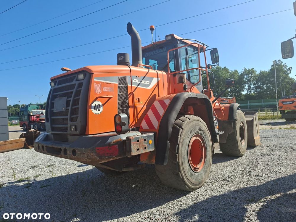 Doosan DL300-5 - 12