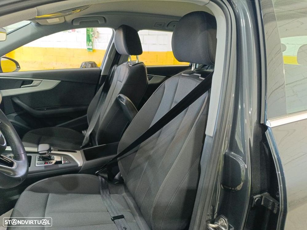 Audi A4 Avant 30 TDI S tronic - 5