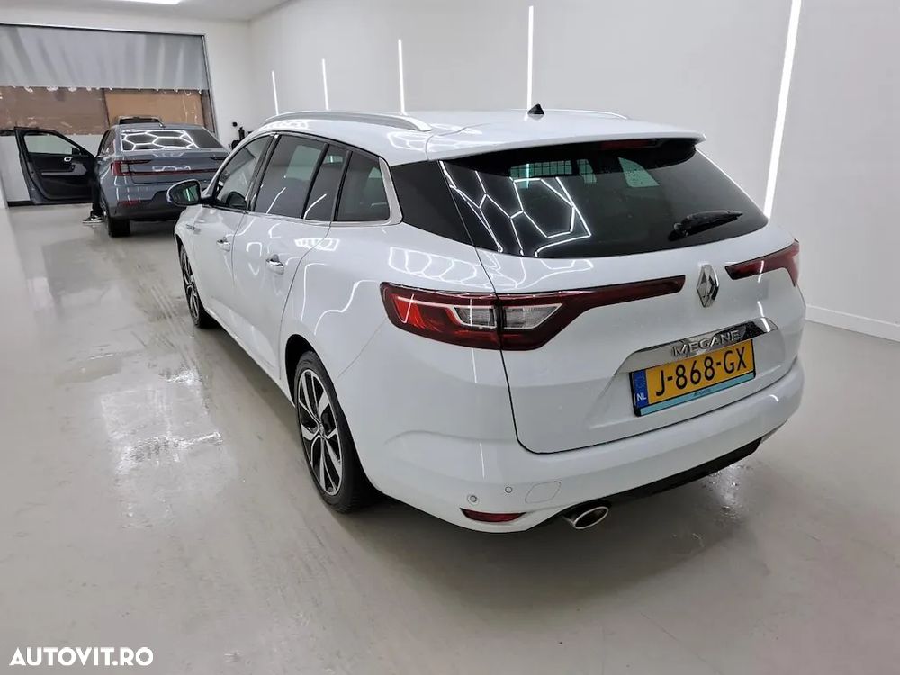 Renault Megane TCe 130 Bose Edition - 4