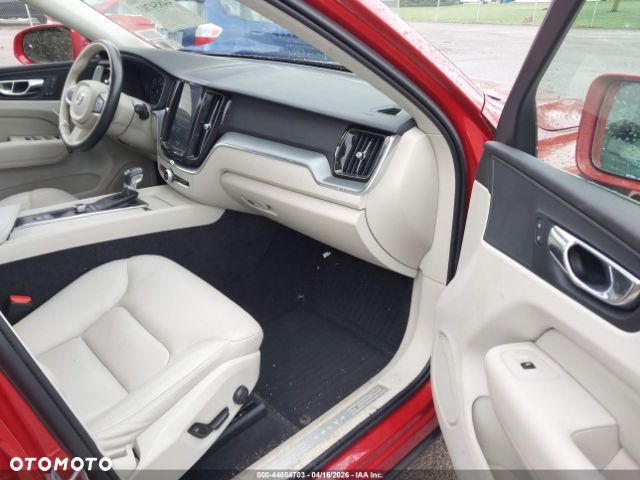 Volvo XC 60 T5 AWD Geartronic Momentum - 10
