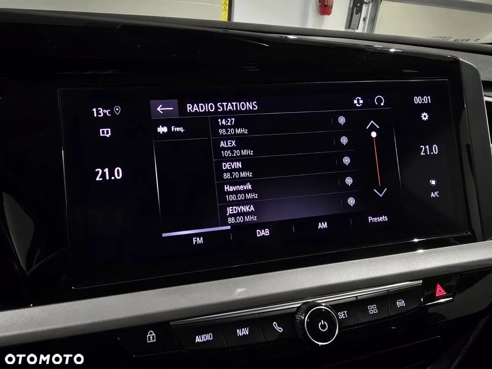 Opel Grandland 1.2 T GS S&S - 12