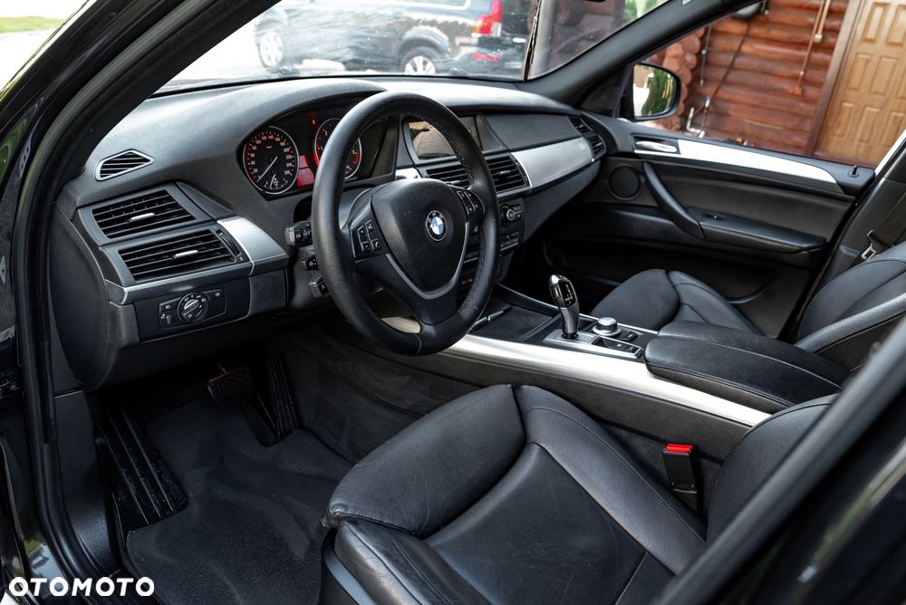 BMW X5 xDrive35d - 16