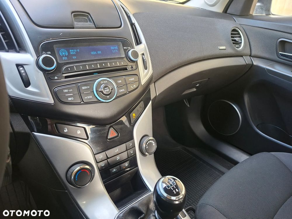 Chevrolet Cruze 1.8 LS (klm) - 18