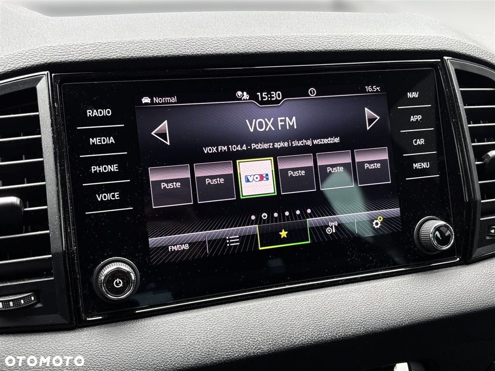 Skoda Karoq 1.5 TSI ACT Sportline DSG - 25