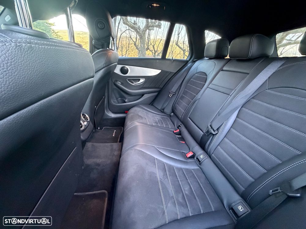 Mercedes-Benz C 300 BlueTEC Hybrid AMG Line - 39