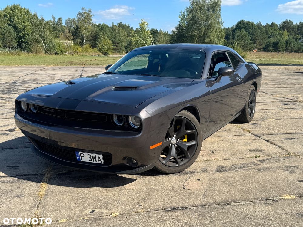 Dodge Challenger - 14