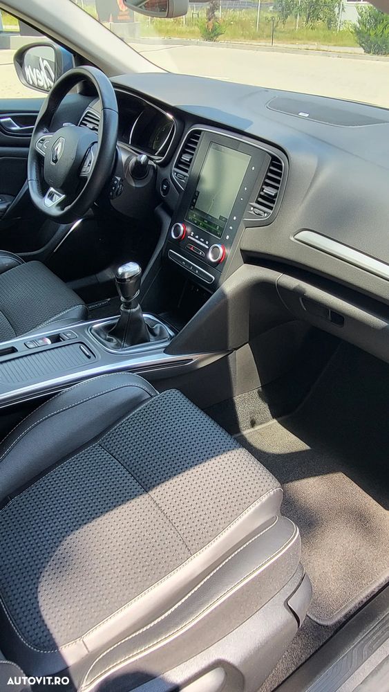 Renault Megane - 11