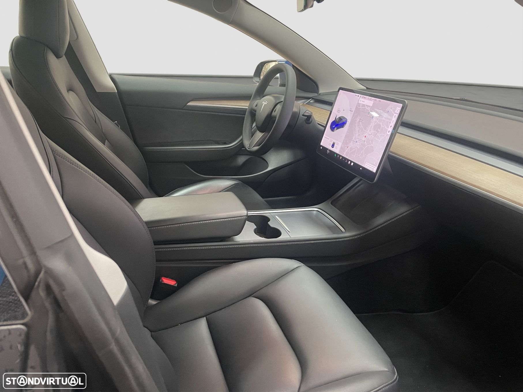 Tesla Model 3 - 8